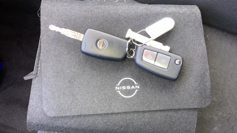 Nissan Juke 1.0 DiG-T 114 Visia 5dr Petrol Hatchback